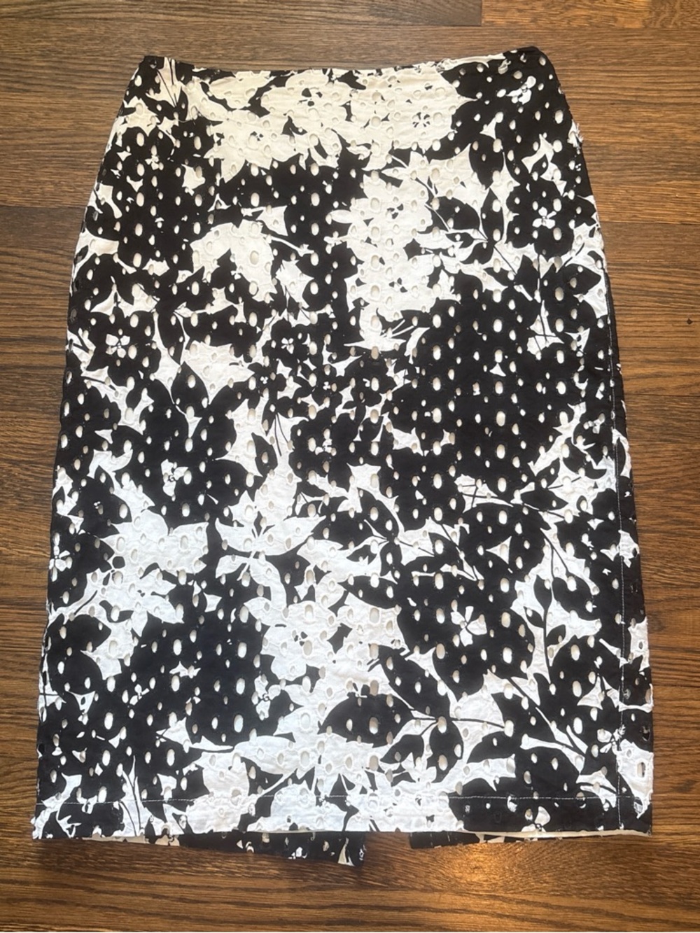 New York & Company Black and White Floral Eyelet Midi Pencil Skirt